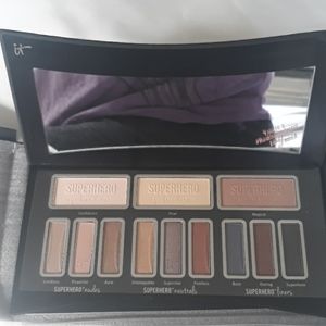 It cosmetics superhero anti-aging super palette
